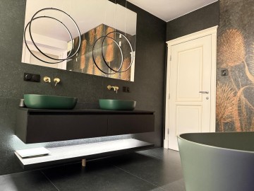 Wyjątkowa rezydencja z dużym ogrodem i kortem tenisowym