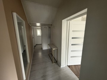 Do wynajęcia parter domu, wysoki standard, taras, parking