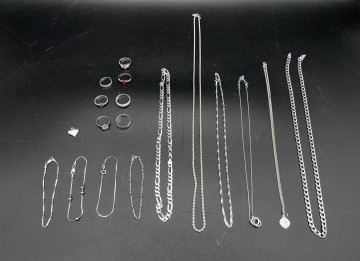 Blask, kt&oacute;ry przyciąga spojrzenia ✨ Centrum Shop Konin