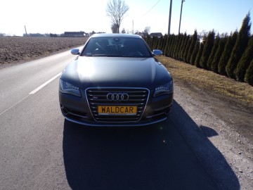 AUDI S8 4.0 BENZ FUL OPCJA