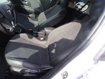 OPEL CORSA F 1.2 BENZ NAVI ALU KAMERA