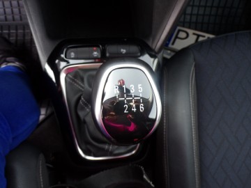 OPEL CORSA F 1.2 BENZ NAVI ALU KAMERA