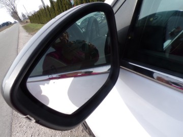 OPEL CORSA F 1.2 BENZ NAVI ALU KAMERA