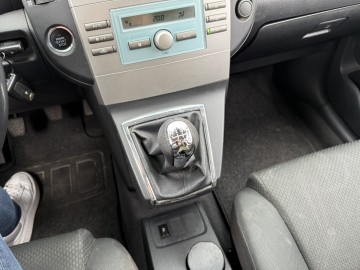 Toyota Corola Verso 2.2 DIESEL Klimatronik Tempomat 7 FOTELI