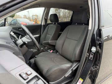 Toyota Corola Verso 2.2 DIESEL Klimatronik Tempomat 7 FOTELI