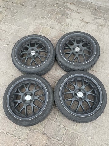 Felgi aluminiowe r 17 z oponami letnimi