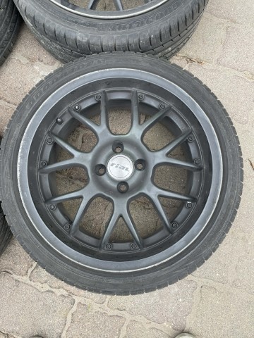 Felgi aluminiowe r 17 z oponami letnimi