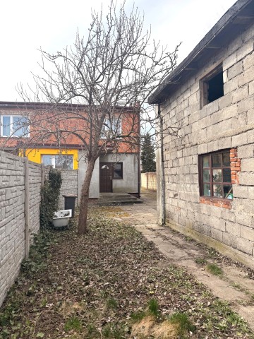 Całe piętro domu z garażem 30 m2 (kanał, siła) &ndash; Kłodawa