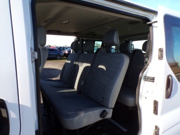 RENAULT TRAFIC LONG 2.0 DIESEL 9-OSOBOWY ZAREJESTROWANY