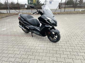 Sprzedam maxi skuter Kymco new downtown 125