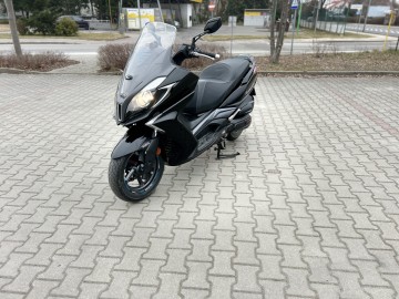 Sprzedam maxi skuter Kymco new downtown 125