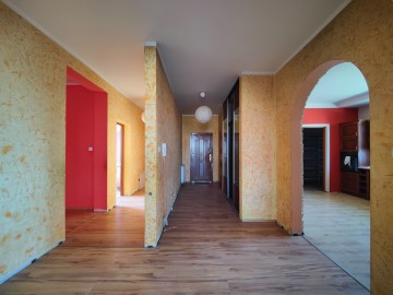 Do wynajęcia lokal biurowo-usługowy-Konin, ul. Jana Pawła II