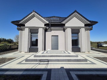 Awangardowa rezydencja  o pow. 300m2 -Żychlin, gm. Stare M.