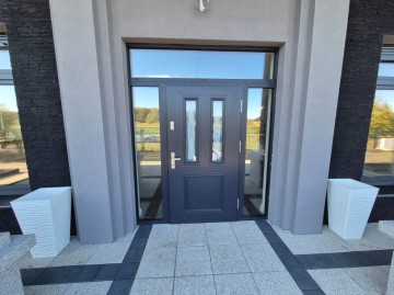 Awangardowa rezydencja  o pow. 300m2 -Żychlin, gm. Stare M.