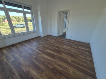 Awangardowa rezydencja  o pow. 300m2 -Żychlin, gm. Stare M.