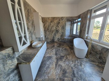 Awangardowa rezydencja  o pow. 300m2 -Żychlin, gm. Stare M.