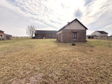 Dom z potencjałem i dużym zapleczem &ndash; Łączewna, gm. Przedecz