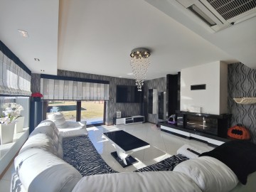 Przestronny dom, 6 sypialni, energooszczędny, przy lesie