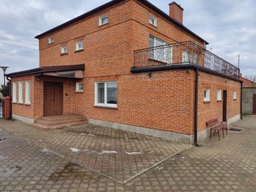 Na sprzedaż gospodarstwo rolne z domem i zabudowaniami gosp.