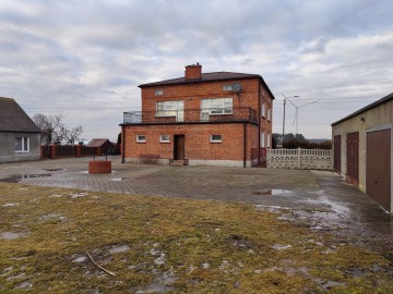 Na sprzedaż gospodarstwo rolne z domem i zabudowaniami gosp.