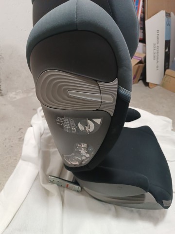 Sprzedam fotelik samochodowy