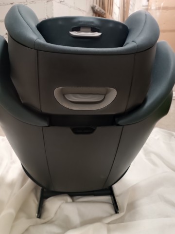 Sprzedam fotelik samochodowy