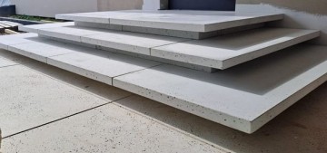 Zlecę wykonanie schod&oacute;w