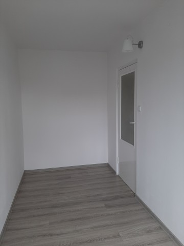 Sprzedam lub wynajmę mieszkanie na 2 piętrze w Kole