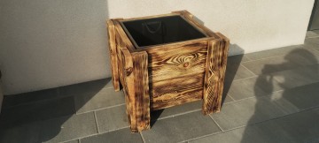 Donice ogrodowe drewniane