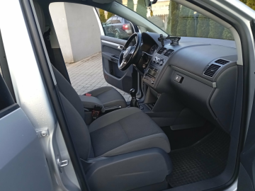 TOURAN/1-WŁAŚĆ/1.6/TDI/ŁADNY/ZAREJESTR/