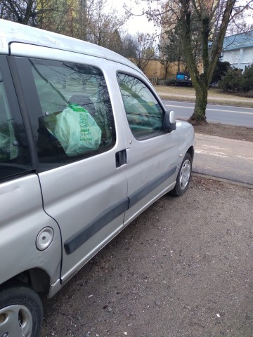 Sprzedam Peugeot Partner 1.6 D