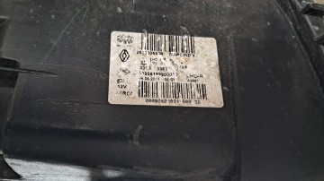 Lampa przednia prawa CLIO IV rok 2019