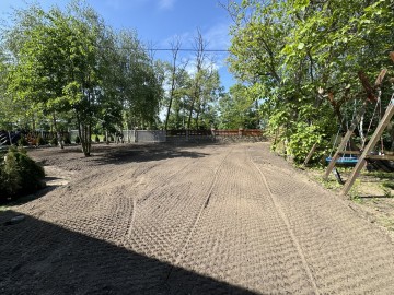 Usługi ogrodnicze, glebogryzarka separacyjna, trawnik