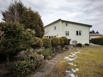 Sprzedam dom z bud. do prowadzenia działalności gospodarczej