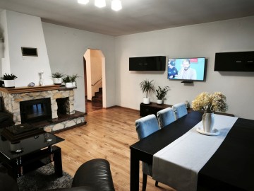 Sprzedam dom z bud. do prowadzenia działalności gospodarczej