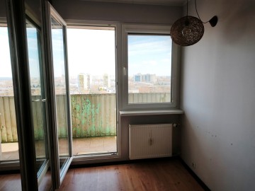 Mieszkanie 2-pokojowe, duży balkon, os. Zatorze