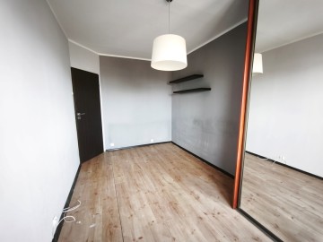 Mieszkanie 2-pokojowe, duży balkon, os. Zatorze