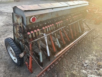 Siewnik poznaniak na wąskim kole docisk