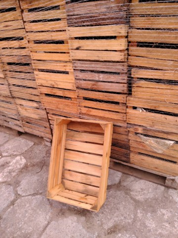 Skrzynki drewniane na owoce Jabłka