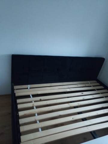 Sprzedam ł&oacute;żko 160x200