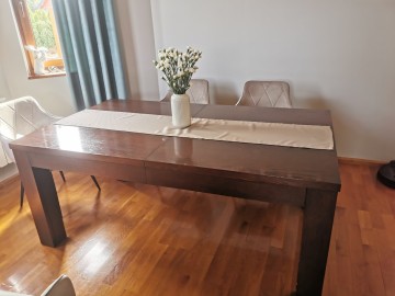 Sprzedam st&oacute;ł