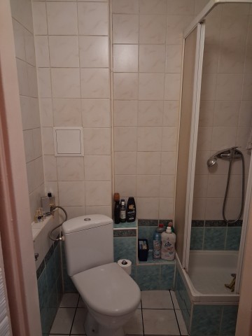 Sprzedam 2-pokojowe mieszkanie V Osiedle ul. Wyszyńskiego 20