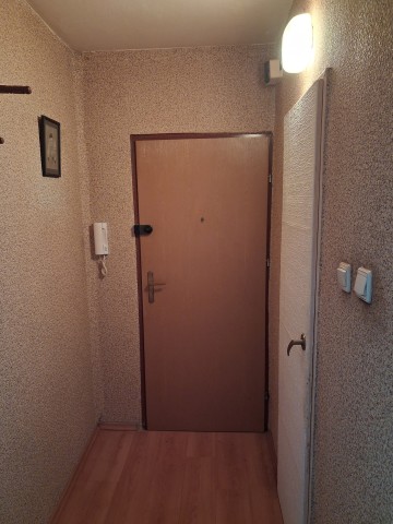 Sprzedam 2-pokojowe mieszkanie V Osiedle ul. Wyszyńskiego 20