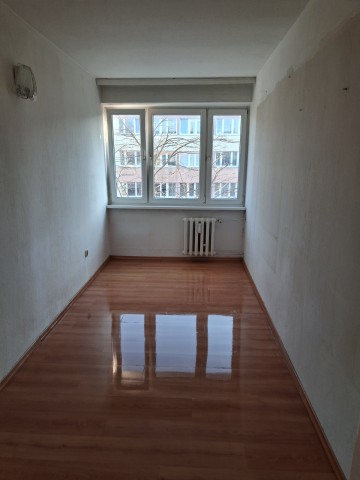 Sprzedam 2-pokojowe mieszkanie V Osiedle ul. Wyszyńskiego 20