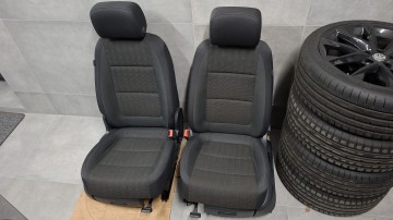 FOTELE KANAPA CAŁE WNETRZE TIGUAN I LIFT