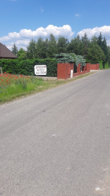 Sprzedam działkę w miejscowości - Kraśnica -// - CHORZEŃ