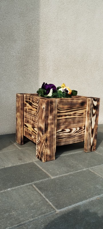 Donica ogrodowa drewniana