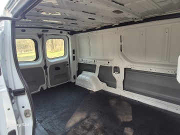 Opel Vivaro 1.9 CDTI 100 KM &ndash; LONG &ndash; 2006 &ndash; 3 osoby &ndash; paka