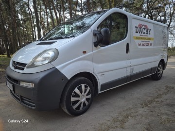 Opel Vivaro 1.9 CDTI 100 KM &ndash; LONG &ndash; 2006 &ndash; 3 osoby &ndash; paka