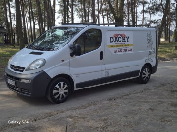 Opel Vivaro 1.9 CDTI 100 KM &ndash; LONG &ndash; 2006 &ndash; 3 osoby &ndash; paka
